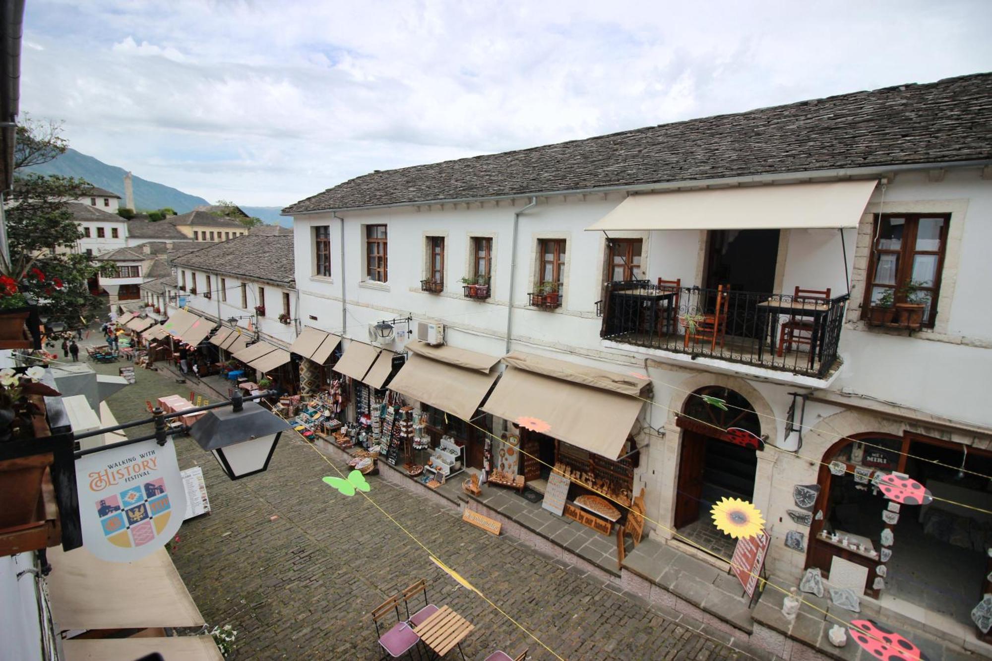 Hotel Grey Stone Gjirokastër Exterior foto